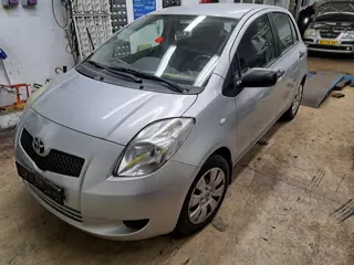 Toyota Yaris 1.0 VVTi Spirit *Nieuw Binnen, wordt gereed gemaakt*