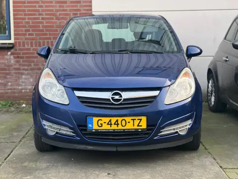 Opel Corsa 1.2-16V Essentia