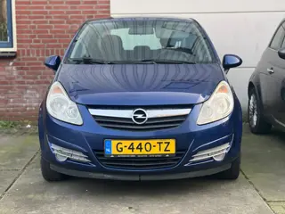 Opel Corsa 1.2-16V Essentia