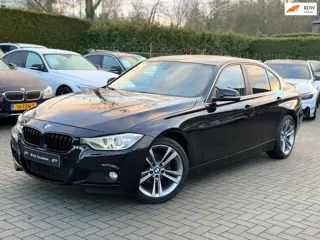 BMW 3-serie 320i High Executive M Sportpakket|Leder|18 inch|Navigatie|Cruise control|Climate control
