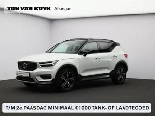 Volvo XC40 T3 Automaat R-Design / Trekhaak / Pan. dak / 360 camera/ Ext. styling / Privacy glass / C