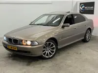 BMW 5-serie 520i Edition / AUTOMAAAT / MULTIMEDIA-NAVI / NETTE AUTO