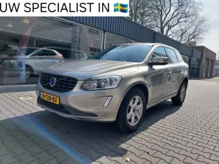 Volvo XC60 2.0 D3 FWD Kinetic Goed oh door een Volvo Specialist Navi Clima Cruise Telefoon PDC 17 in