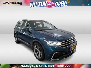 Volkswagen Tiguan 1.5 TSI R-Line / Pano / Clima / Camera /  Elek. Haak / 19 inch