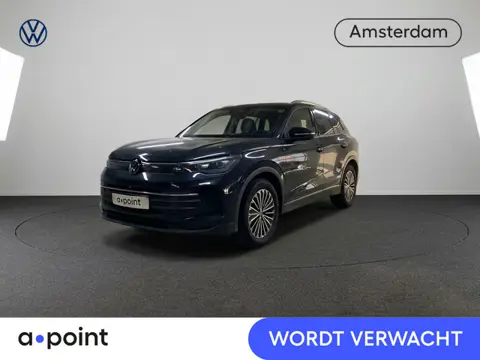 Volkswagen Tiguan 1.5 eTSI Life Edition GOAL 130 pk Automaat (DSG) | Navigatie | Trekhaak (wegklapba