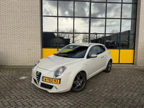 Alfa Romeo MiTo 105PK, Volledig leer, Navi & trekhaak Distinctive