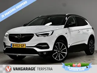 Opel Grandland X 1.6 Turbo Hybrid4 Ultimate/ Trekhaak/ 200pk!/ 19'' LMV/ 360 ° Camera/ LED koplampen