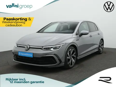 Volkswagen Golf 1.5 eTSI 150 pk DSG R-Line Business | Trekhaak | Stuur-/stoelverwarming | Achteruitr