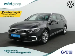 Volkswagen Passat Variant 1.4 TSI PHEV 218 pk GTE | Trekhaak | Leder | IQ Light | Stuur/stoelverwarm