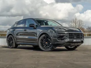 Porsche Cayenne Coupé 3.0 E-Hybrid | Model 2024 | Sportdesign |achteras best.