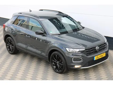 Volkswagen T-Roc 2.0 TSI 4Motion DSG Sport Carplay ACC LED !