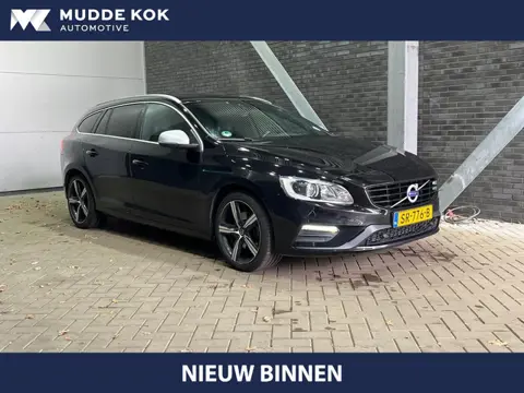 Volvo V60 T4 Business Sport | Schuif/kanteldak | Trekhaak | Leder | Stoelverwarming | Getint Glas