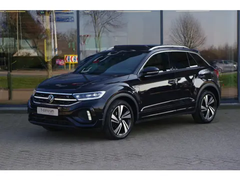 Volkswagen T-Roc 1.5 TSI R-Line Automaat Business+, Panoramadak, Leder, Carplay, Camera,