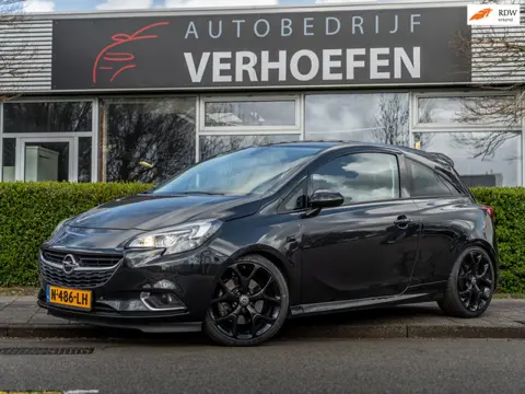 Opel Corsa 1.6 Turbo OPC - APPLE CARPLAY - KUIPSTOELEN -207 PK - XENON - CRUISE / CLIMATE CONTROL - 