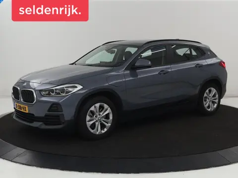 BMW X2 xDrive25e High Executive | Head-Up | Leder |  Sportstoelen | Stoelverwarming | Park Assist | 