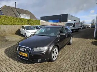 Audi A3 Sportback 1.6 FSI Attraction (bj 2005)
