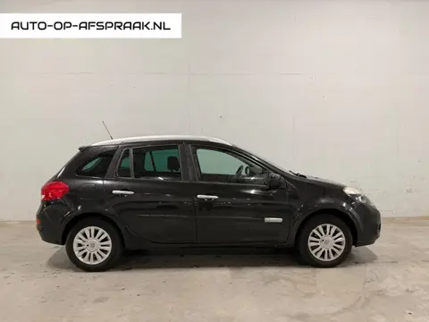 Renault Clio Estate 1.2 TCE Collection Navi Airco Trekhaak PDC