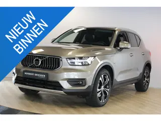 Volvo XC40 1.5 T5 Recharge Inscription | Schuif- kanteldak | Trekhaak | 360 Camera