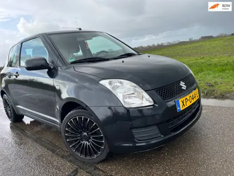 Suzuki Swift 1.3 exclusive / 150.000km