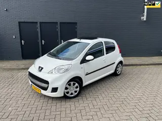 Peugeot 107 1.0-12V Sportium 5DRS AIRCO Schuif/Kanteldak NAP APK