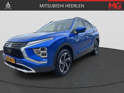 Mitsubishi Eclipse Cross 2.4 PHEV Intense+ | Rijklaar | Trekhaak | All season banden|