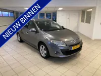 Renault Mégane Estate 1.6 16V Dynamique. Comfortabel & compleet
