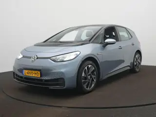 Volkswagen ID.3 Life 58 kWh Navigatie - LED - Stoelverwarming - ACC - Sfeerverlichting - PDC