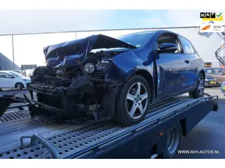 Volkswagen Golf 1.4 TSI Comfortline, Voorschade!