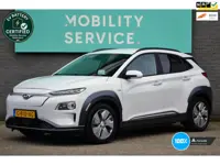 Hyundai Kona EV Premium 64 kWh SOH100% Clima ACC CarPlay Leder Trekhaak LED Cam