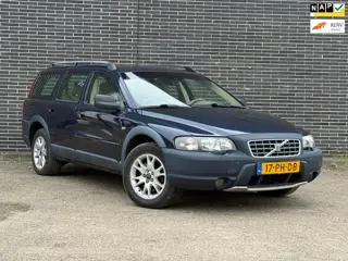 Volvo XC70 2.4 D5 Comfort Line Automaat, Leder, APK 12-'26!