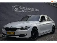 BMW 3-serie 320i High Executive | Automaat | Pano | Head-Up Display