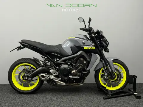 Yamaha MT-09 ABS | 2017 | 15DKM | QS | Night Fluo | LED Verstralers | Custom Seat | MT 09