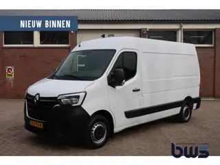 Renault Master T35 2.3 dCi 135 L2H2 Navi / Trekhaak / PDC / Airco / Camera