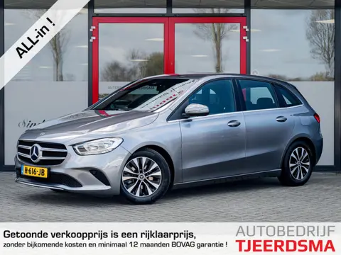 Mercedes-Benz B-klasse 180 Business Solution | Origineel NL | 2e Eigenaar | Navigatie | Camera | Cli