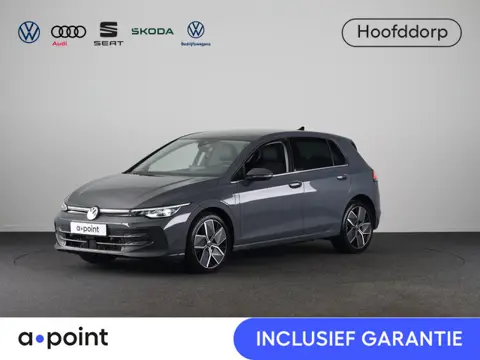Volkswagen Golf 1.5 eHybrid Style Edition 204 pk Automaat (DSG) | Verlengde garantie | Navigatie via