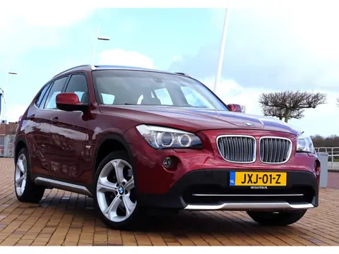 BMW X1 XDrive28i EXE 258pk Pano Leer Memory vol!