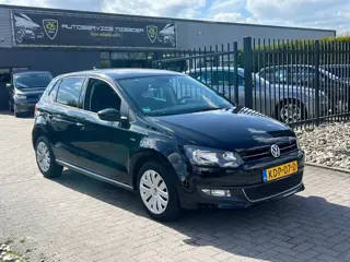Volkswagen POLO 1.2 Luxe LIFE uitvoering! Stoelverwarming / Cruise / Pdc / Climatronic.