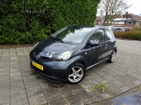 Toyota Aygo 1.0-12V +MET APK