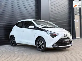 Toyota Aygo | 53.160 km | Apple CarPlay | Camera | Airco | Cruise Control | Efficiënt, stijlvol en r