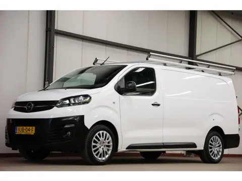 Opel Vivaro 1.5 CDTI L2H1 LANG IMPERIAAL EN TREKHAAK