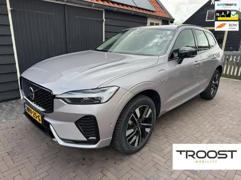 Volvo XC60 2.0 T6 Plug-in hybrid AWD Plus Dark | Nwe Model | Softleder|Pano|HUD|Electr. Trekhaak