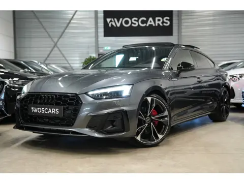 Audi A5 Sportback 40 TFSI S-Line * RS Stoelen - Pano - B&O - Virtual - 20" - Sfeer - Camera - App - 