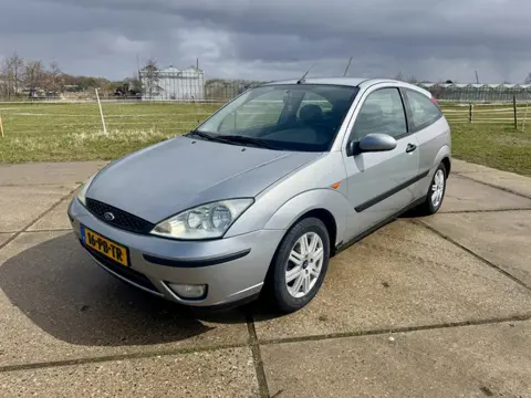 Ford Focus 1.6 16V airco zwart leder lm velgen nw apk