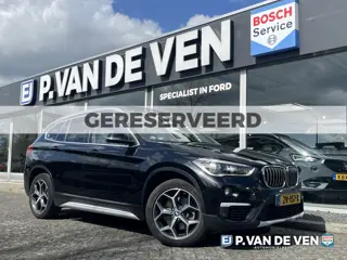 BMW X1 sDrive20i High Executive 192pk/141kW Automaat | Panodak | Afneembare trekhaak | Vol leder | C