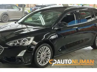 Ford Focus Wagon 1.0 EcoBoost Titanium Business /Panoramadak