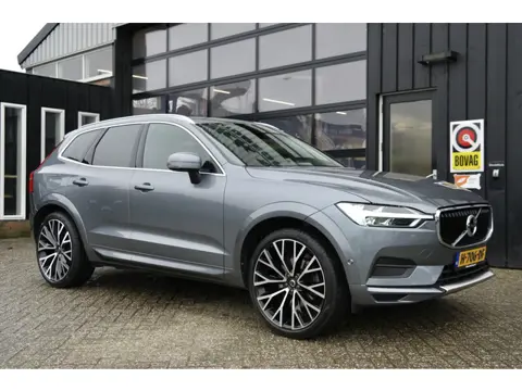 Volvo XC60 2.0 B5 Momentum Pro | NL-Auto | 22'' | Trekhaak | Carplay