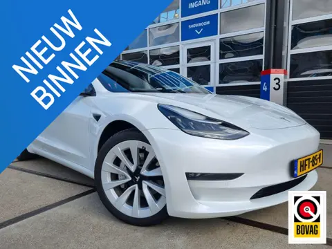 Tesla Model 3 Longe Range AWD 75 kWh / Facelift / EAP / Trekhaak / Spoiler / 19" velgen