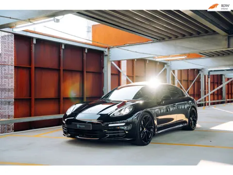 Porsche Panamera 4S 3.0 V6 TwinTurbo 420pk l ACC l Schuifdak l 22" Velgen l Alcantara Hemel l Volled