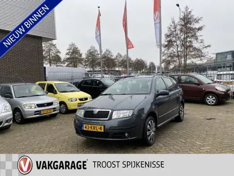 Škoda Fabia Combi 1.2-12V Ambiente,Airco,Cruisecontrol,Bleutooth,Trekhaak,Elektrischpakket,Achteruit