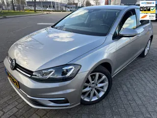 Volkswagen Golf 1.0 TSI 2018 DSG HIGH-LINE LED ACC KEYLESS NAP LUXE ALCANTARA